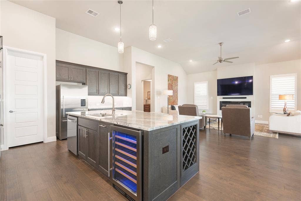 1012 Terra Vista Drive, Allen, TX 75013 1012 Terra Vista Drive, Allen, TX 75013