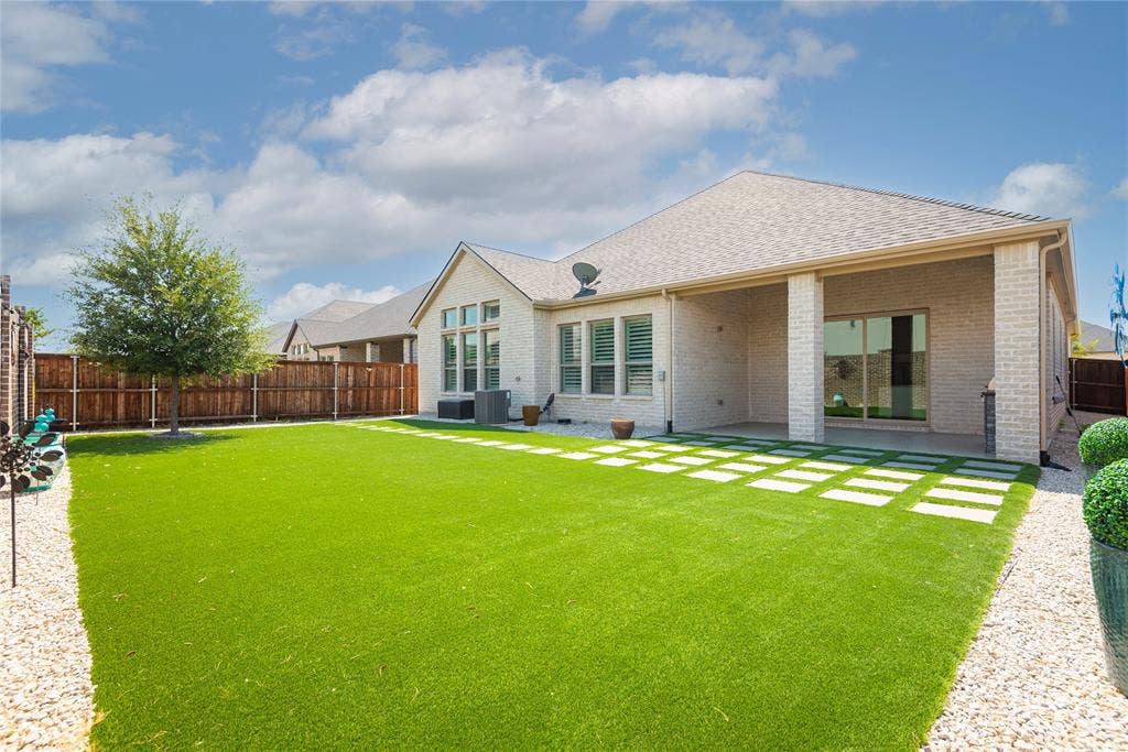1012 Terra Vista Drive, Allen, TX 75013 1012 Terra Vista Drive, Allen, TX 75013