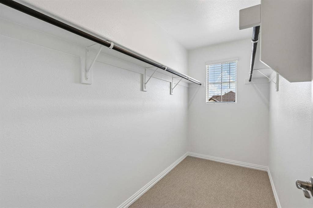 2717 Kobuk Drive, Corinth, TX 76210 Photo is not of the actual home, but is an inspirational photo of builder’s model home and may depict options, furnishings, and/or decorator features that are not included.