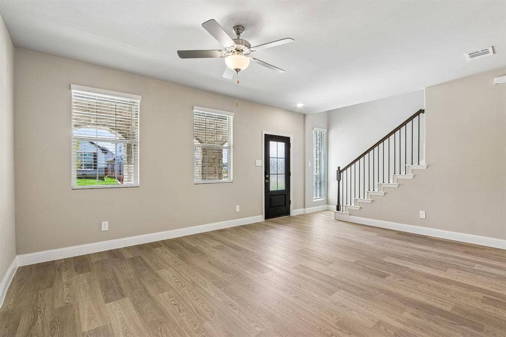2717 Kobuk Drive, Corinth, TX 76210 Photo is not of the actual home, but is an inspirational photo of builder’s model home and may depict options, furnishings, and/or decorator features that are not included.