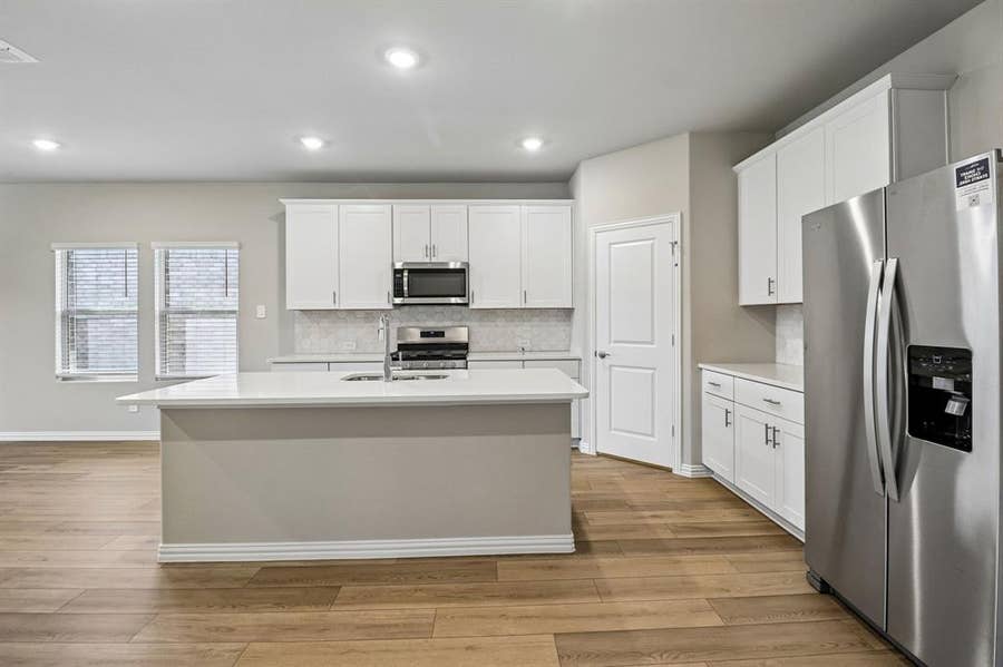 Property photo for 2118 Longchamp Lane, Seagoville, TX