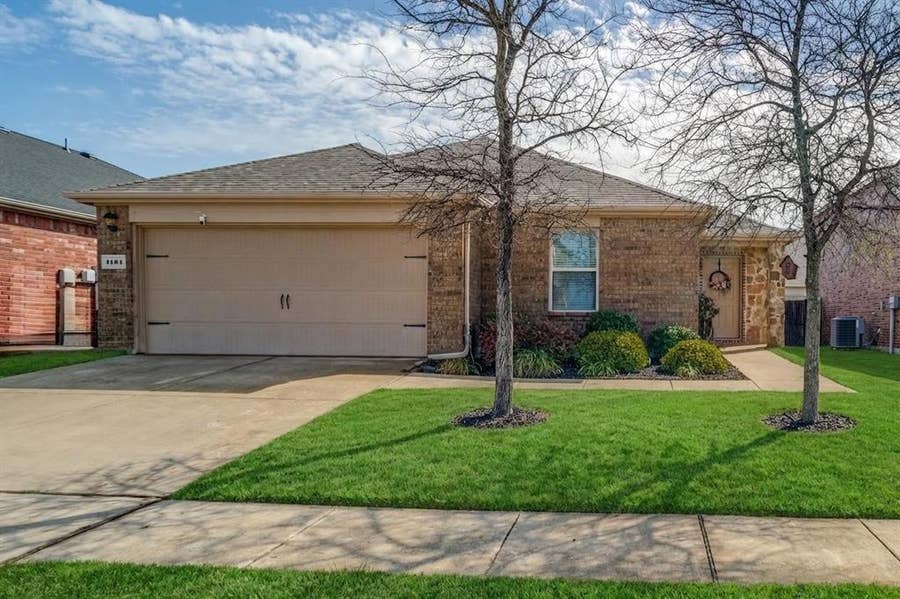 Property photo for 1404 Marble Street, Princeton, TX