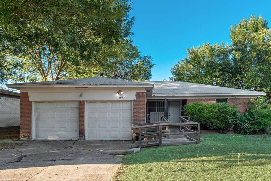 Property photo for 8923 Jennie Lee Lane, Dallas, TX