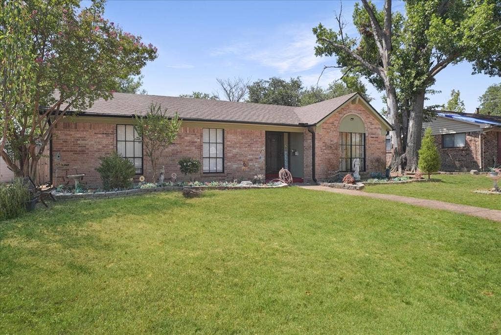 2710 Moonriver Lane, Farmers Branch, TX 75234 2710 Moonriver Lane, Farmers Branch, TX 75234