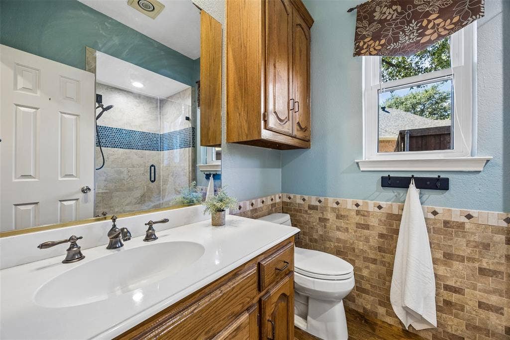 5905 Indian Hills Drive, Garland, TX 75044 5905 Indian Hills Drive, Garland, TX 75044