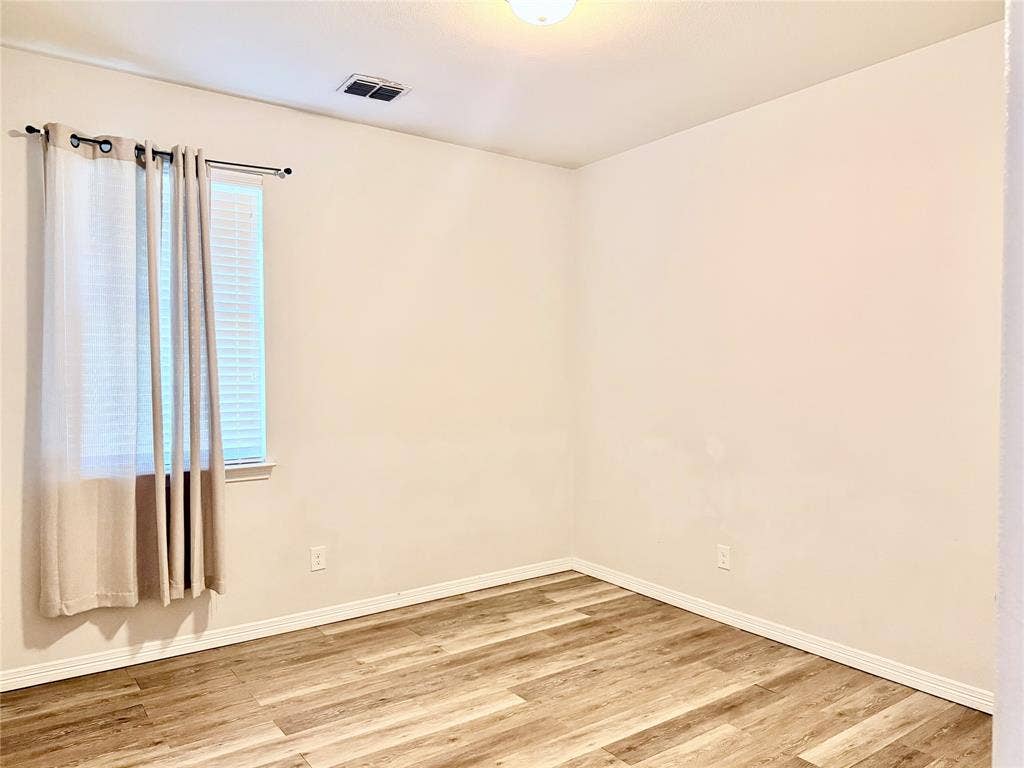9251 Water Oak Drive, Arlington, TX 76002