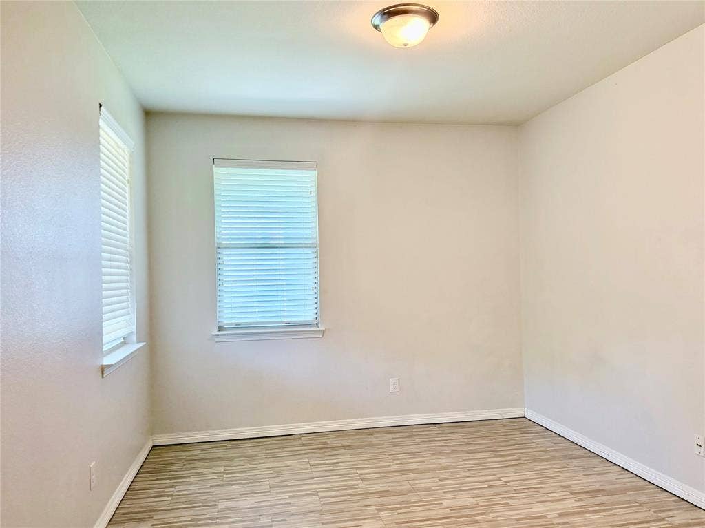 9251 Water Oak Drive, Arlington, TX 76002