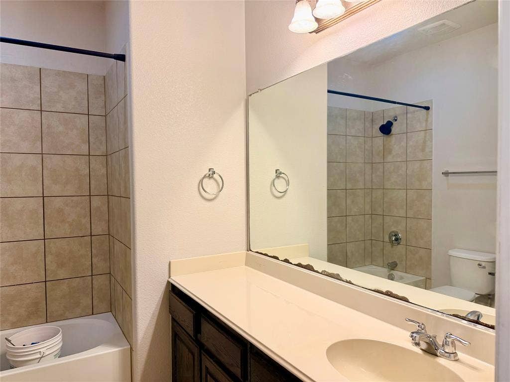9251 Water Oak Drive, Arlington, TX 76002