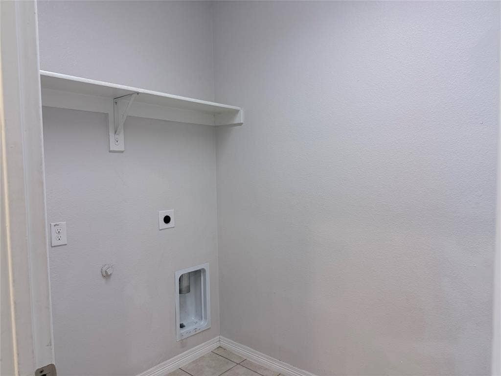 9251 Water Oak Drive, Arlington, TX 76002