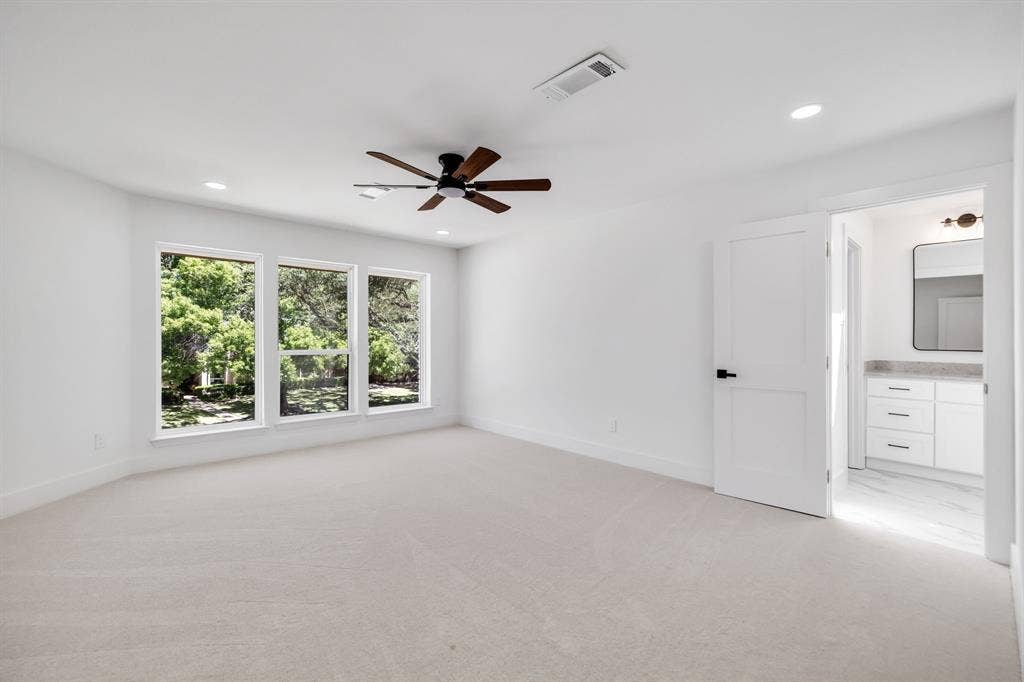 4402 Briargrove Lane, Dallas, TX 75287 4402 Briargrove-Upstairs bedroom