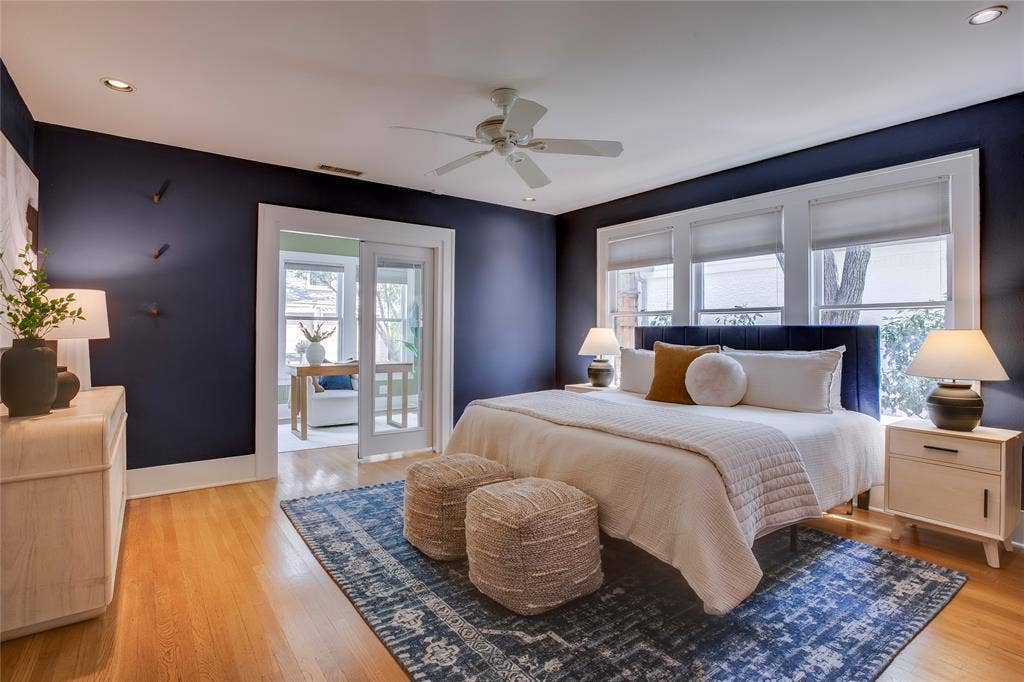 1038 N Edgefield Avenue, Dallas, TX 75208 1038 N Edgefield Avenue, Dallas, TX 75208