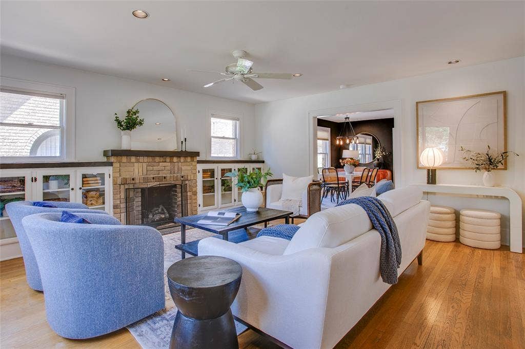 1038 N Edgefield Avenue, Dallas, TX 75208 1038 N Edgefield Avenue, Dallas, TX 75208