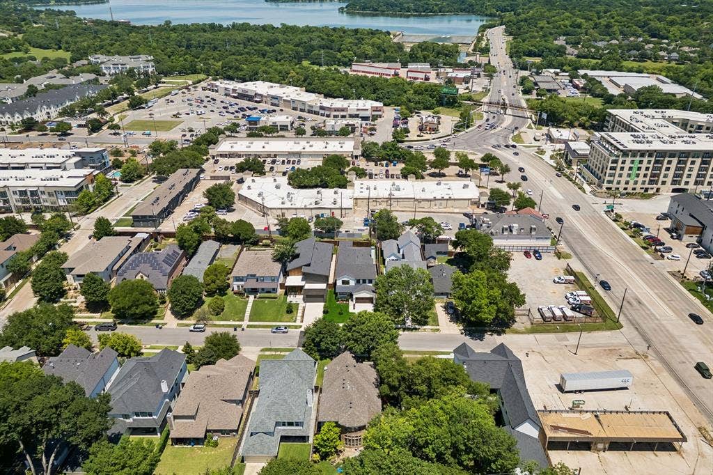 7323 Casa Loma Avenue, Dallas, TX 75214 7323 Casa Loma Avenue, Dallas, TX 75214