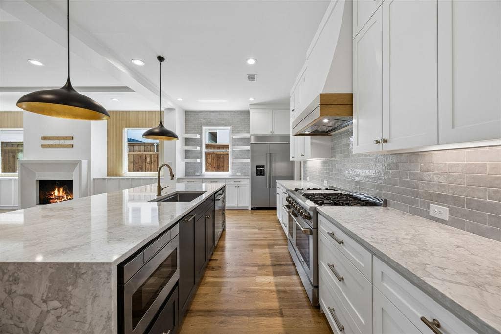 7323 Casa Loma Avenue, Dallas, TX 75214 7323 Casa Loma Avenue, Dallas, TX 75214