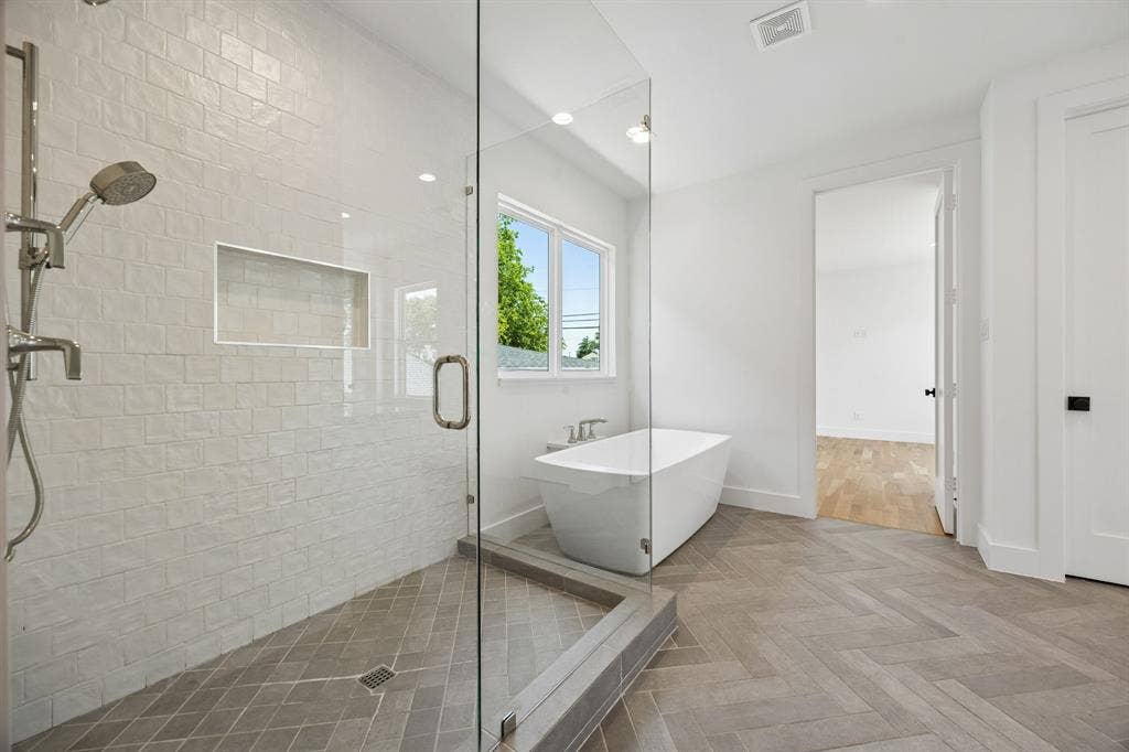 7323 Casa Loma Avenue, Dallas, TX 75214 7323 Casa Loma Avenue, Dallas, TX 75214