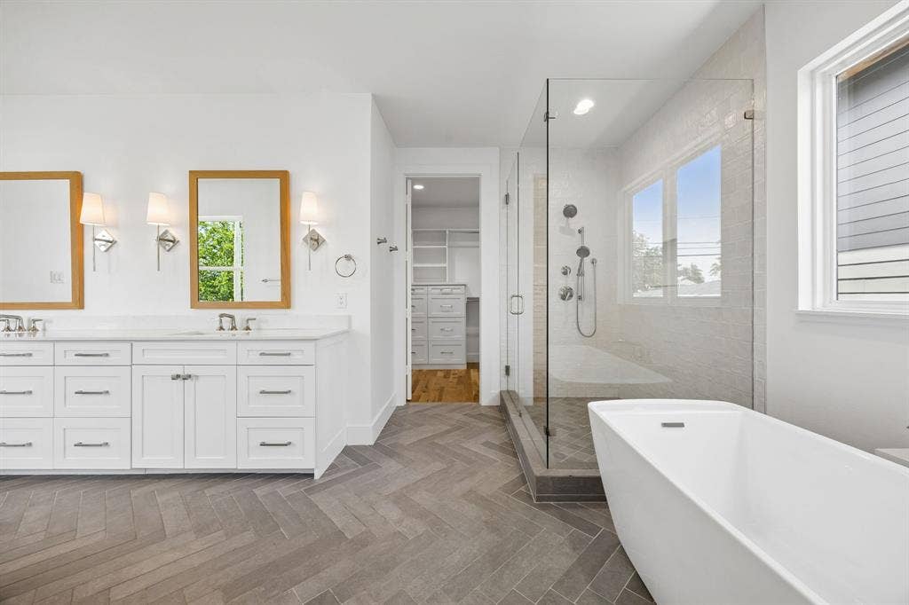 7323 Casa Loma Avenue, Dallas, TX 75214 7323 Casa Loma Avenue, Dallas, TX 75214
