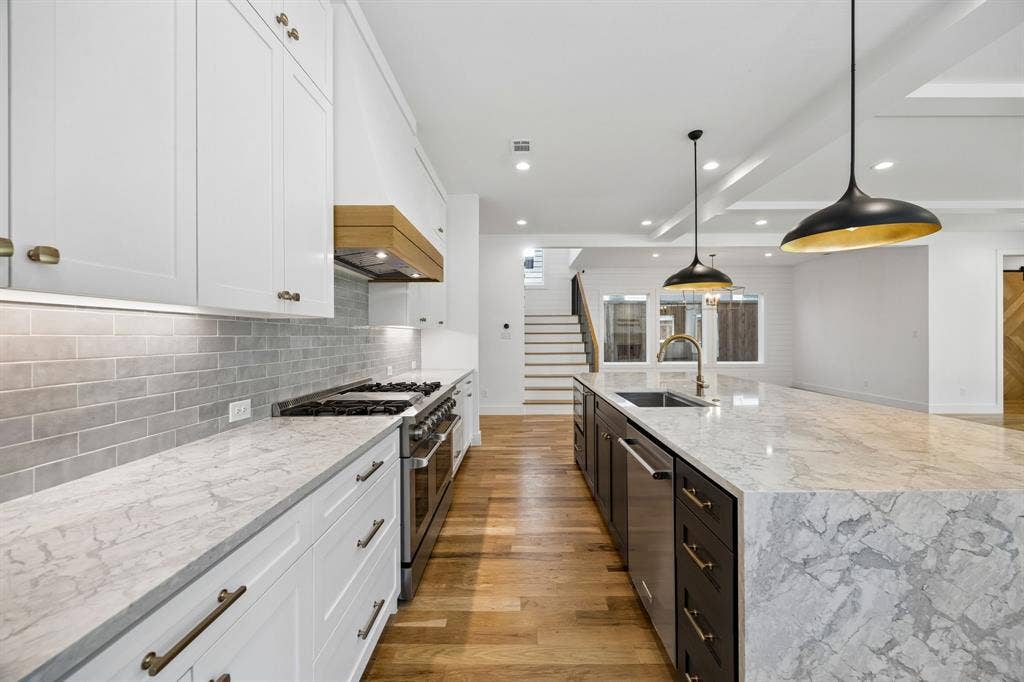7323 Casa Loma Avenue, Dallas, TX 75214 7323 Casa Loma Avenue, Dallas, TX 75214