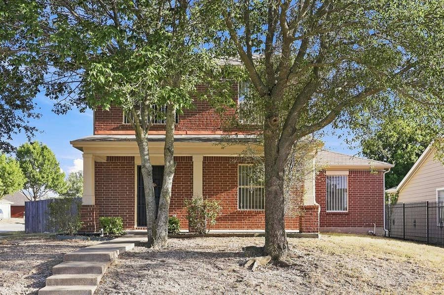 Property photo for 846 Trinity Lane, Dallas, TX