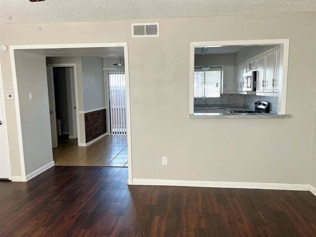 514 E Belt Line Road, #A5, DeSoto, TX 75115 514 E Belt Line Road, #A5, DeSoto, TX 75115