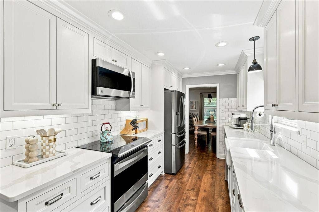 614 Parkview Lane, Richardson, TX 75080 614 Parkview Lane, Richardson, TX 75080