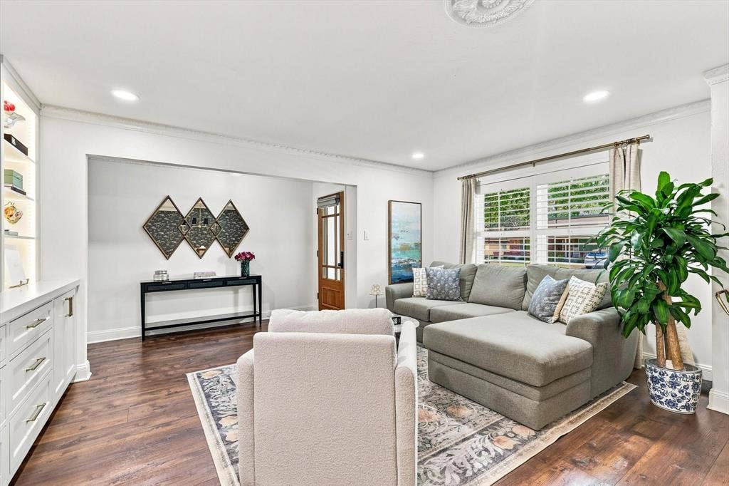 614 Parkview Lane, Richardson, TX 75080 614 Parkview Lane, Richardson, TX 75080