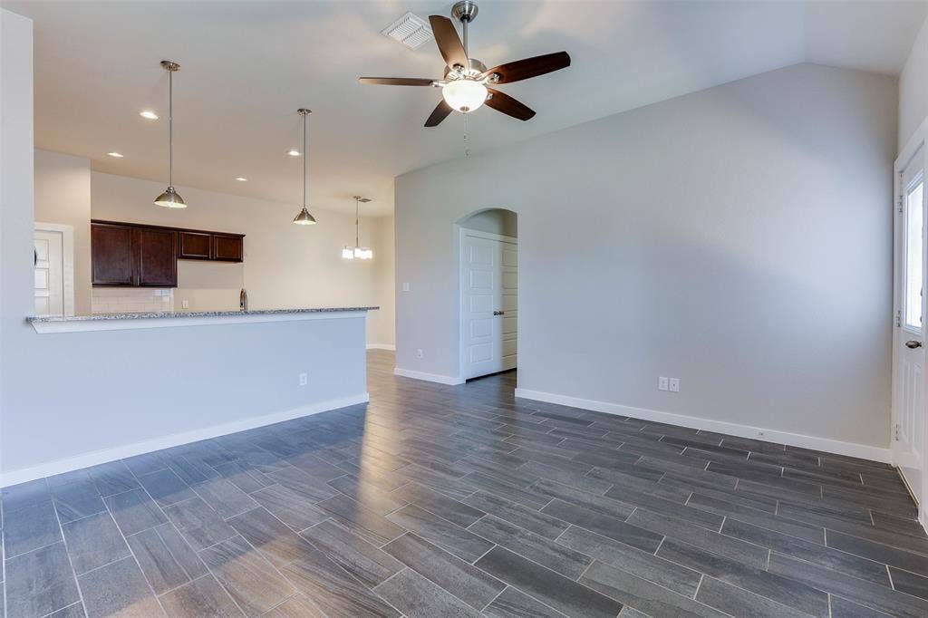 1029-1031 Skyview Court, Midlothian, TX 76065