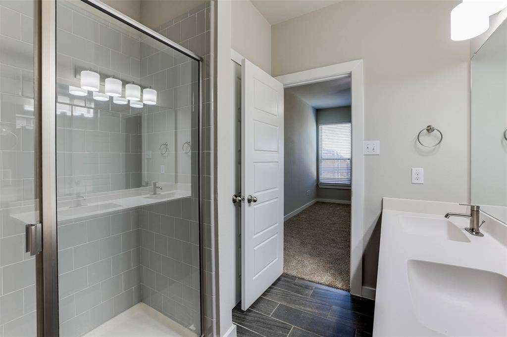 1029-1031 Skyview Court, Midlothian, TX 76065