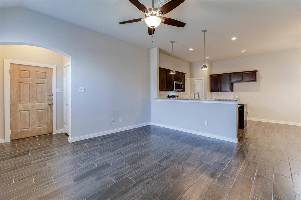 1029-1031 Skyview Court, Midlothian, TX 76065