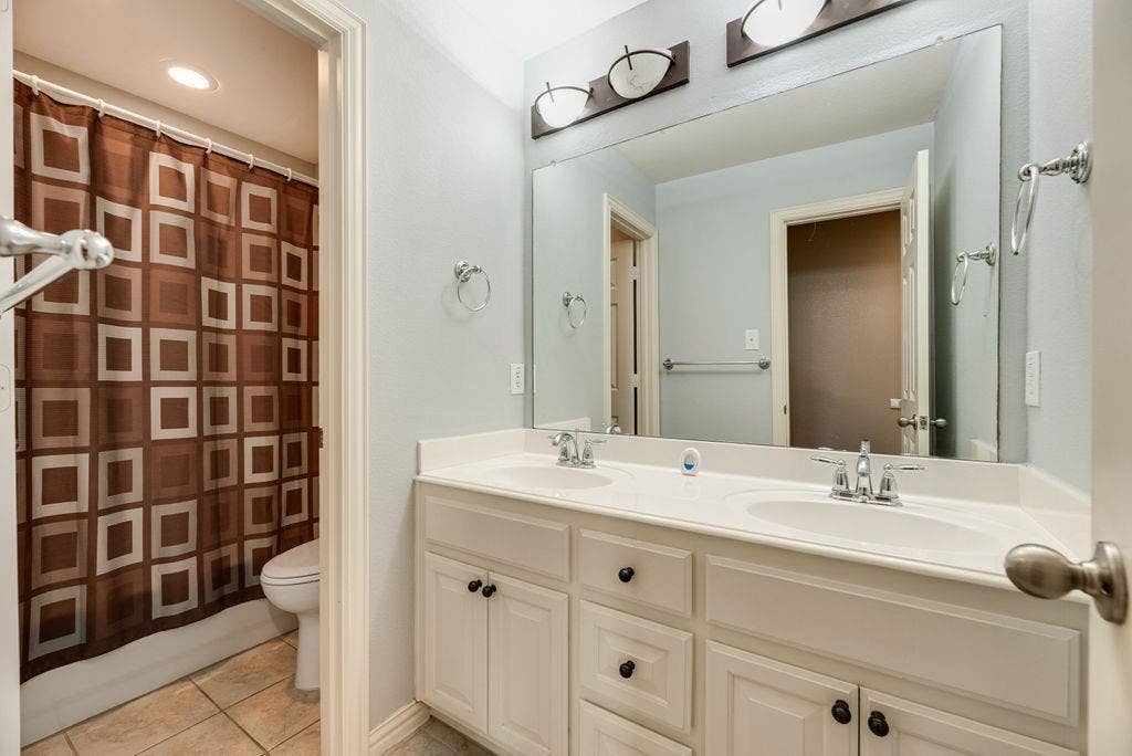 1010 Ranger Road, Forney, TX 75126 1010 Ranger Road, Forney, TX 75126
