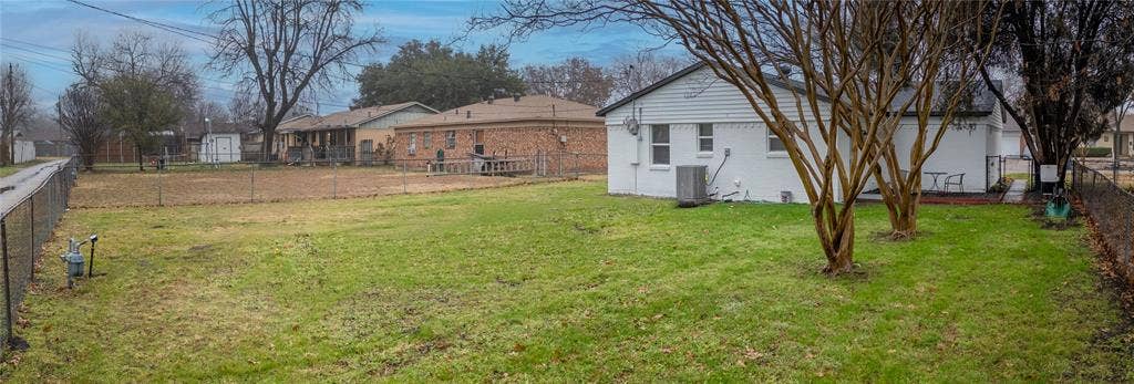 1213 Bowie Street, Garland, TX 75040 1213 Bowie Street, Garland, TX 75040