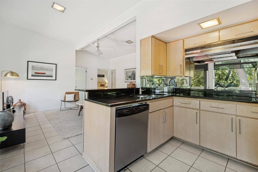 7306 Walling Lane, Dallas, TX 75231