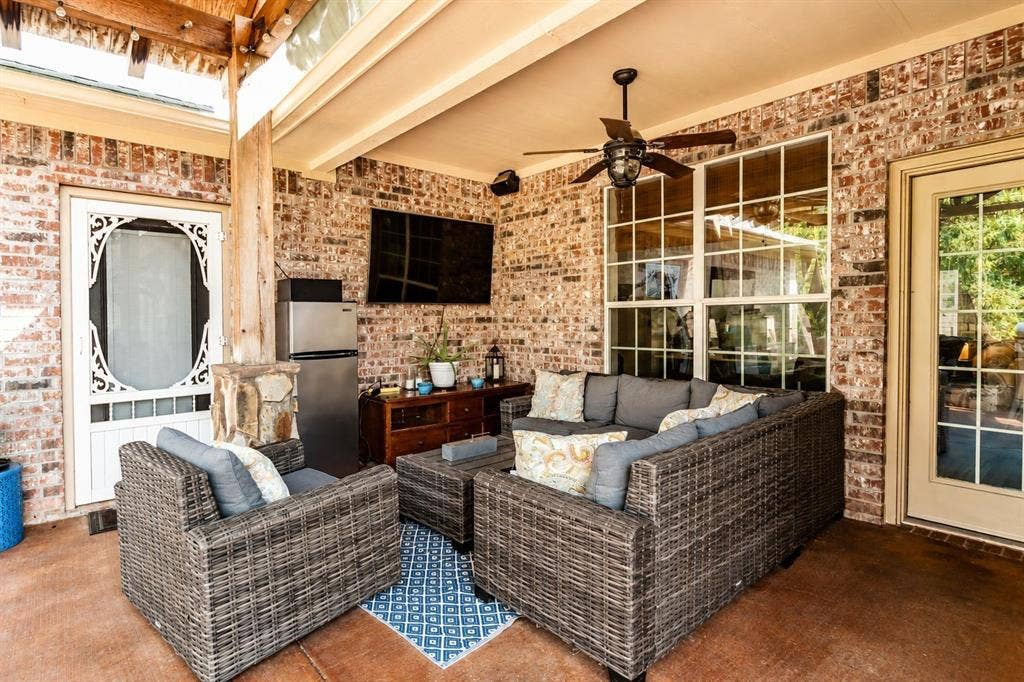 404 Lynn Street, Whitehouse, TX 75791 404 Lynn Street, Whitehouse, TX 75791