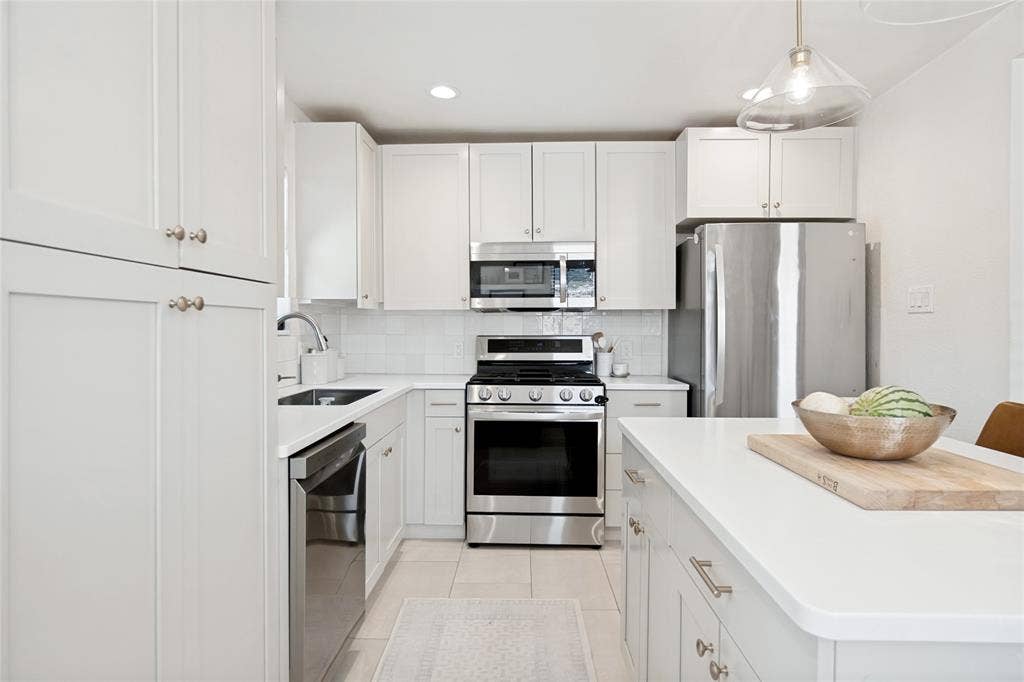 754 Kirkwood Drive, Dallas, TX 75218 754 Kirkwood Drive, Dallas, TX 75218