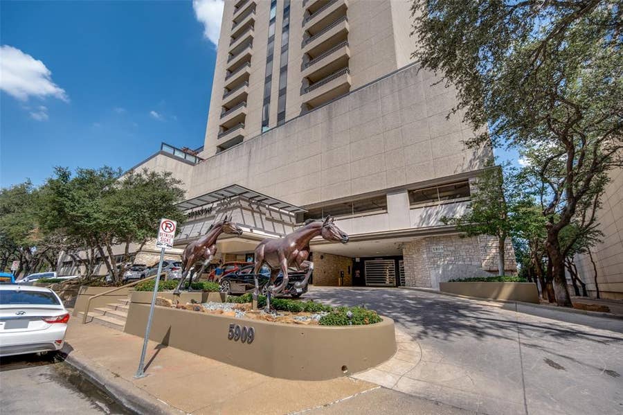 Property photo for 5909 Luther Lane, #1100, Dallas, TX