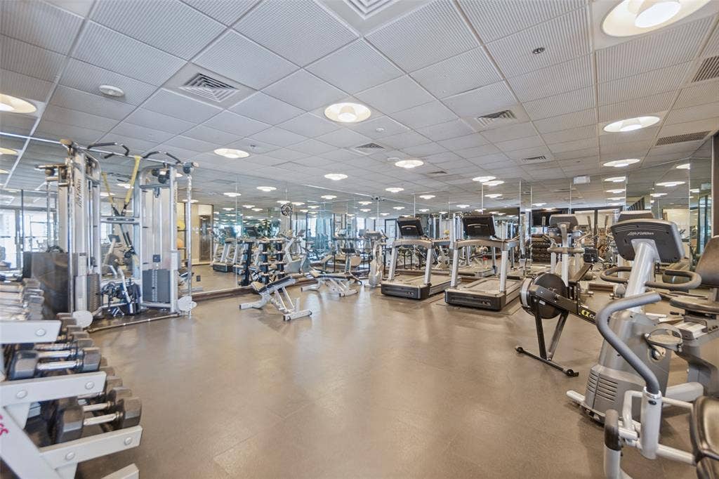 5909 Luther Lane, #1100, Dallas, TX 75225 5909 Luther Lane, #1100, Dallas, TX 75225