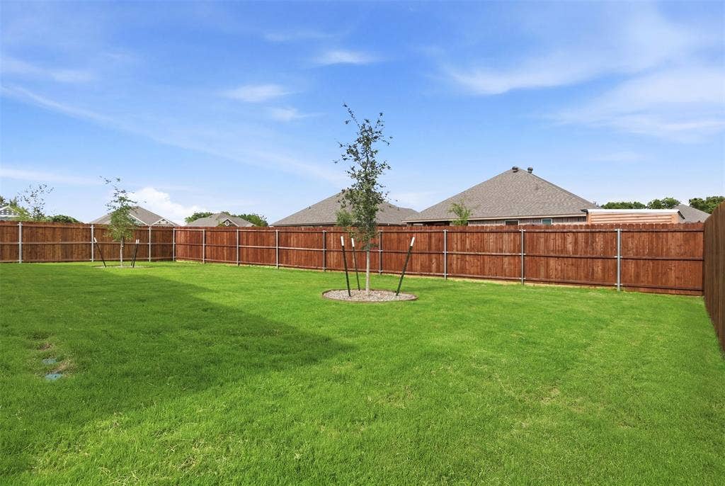 728 Raylan Street, Springtown, TX 76082 728 Raylan Street, Springtown, TX 76082