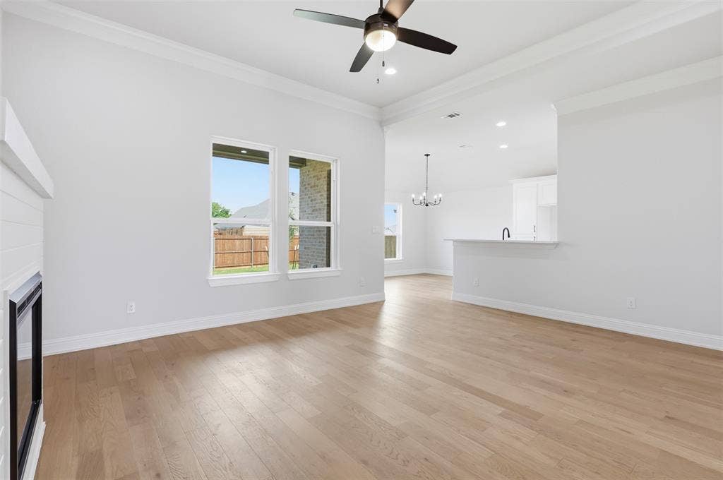 728 Raylan Street, Springtown, TX 76082 728 Raylan Street, Springtown, TX 76082