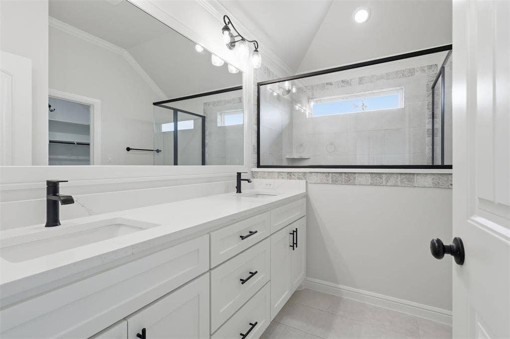 728 Raylan Street, Springtown, TX 76082 728 Raylan Street, Springtown, TX 76082