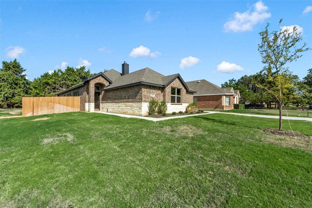 111 WATERCREST Lane, Glenn Heights, TX 75154 111 WATERCREST Lane, Glenn Heights, TX 75154