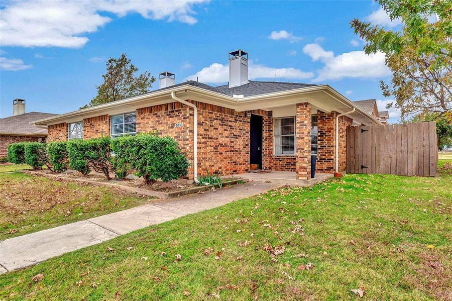 Property photo for 9831 windy ridge Road, Frisco, TX