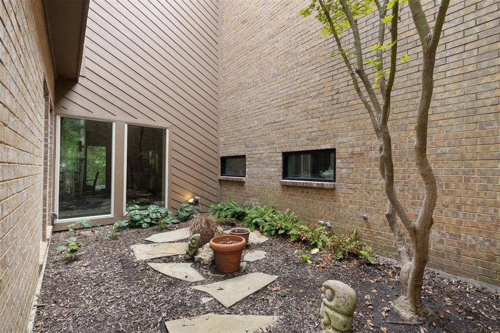 6822 Blue Mesa Drive, Dallas, TX 75252 6822 Blue Mesa Drive, Dallas, TX 75252