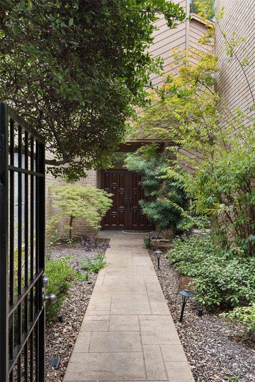 6822 Blue Mesa Drive, Dallas, TX 75252 6822 Blue Mesa Drive, Dallas, TX 75252