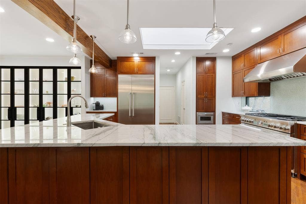 6822 Blue Mesa Drive, Dallas, TX 75252 6822 Blue Mesa Drive, Dallas, TX 75252