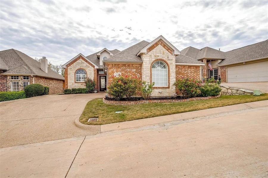 Property photo for 11629 Virginia Way Court, Fort Worth, TX