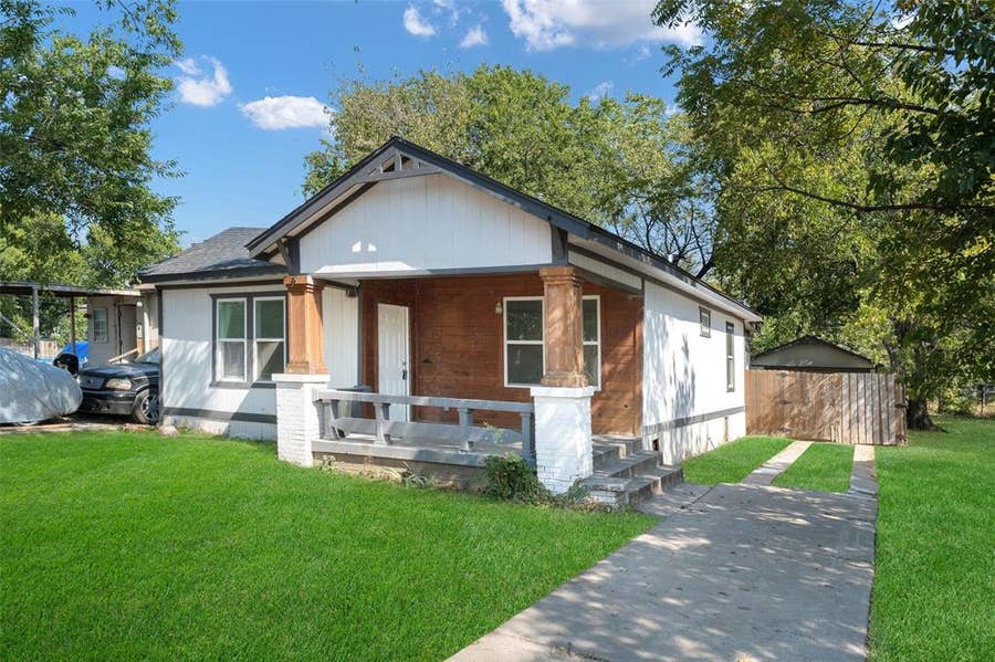 Property photo for 1407 Georgia Avenue, Dallas, TX