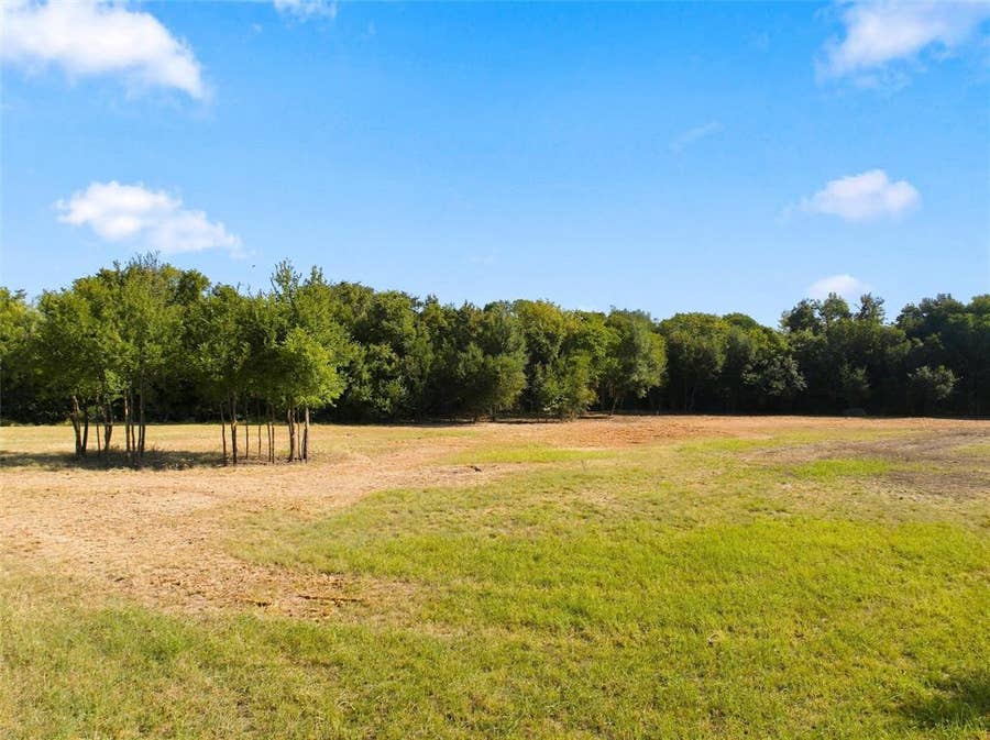 Property photo for 313 N Avenue Q, Clifton, TX