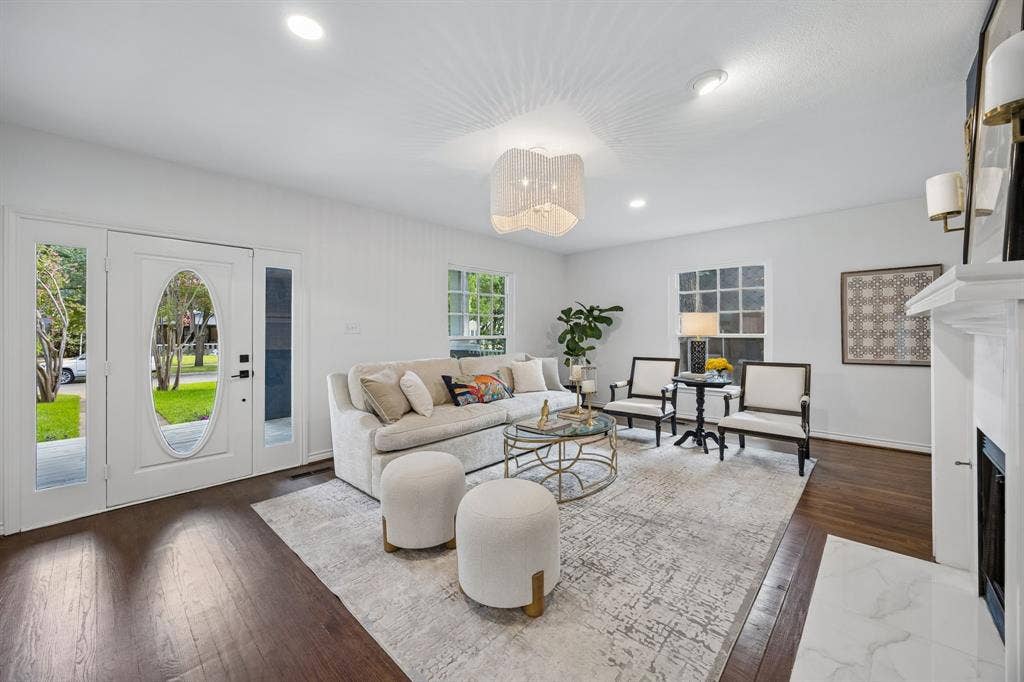 4915 Junius Street, Dallas, TX 75214 4915 Junius Street, Dallas, TX 75214