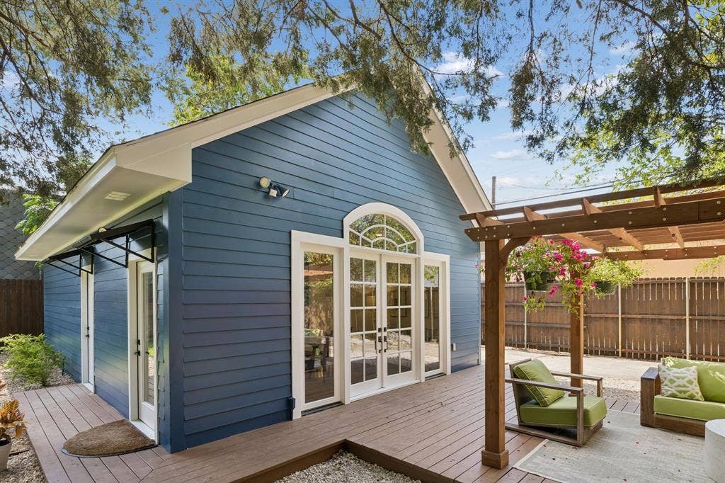 4915 Junius Street, Dallas, TX 75214 4915 Junius Street, Dallas, TX 75214