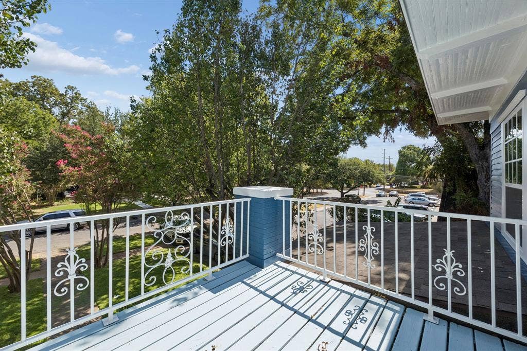 4915 Junius Street, Dallas, TX 75214 4915 Junius Street, Dallas, TX 75214