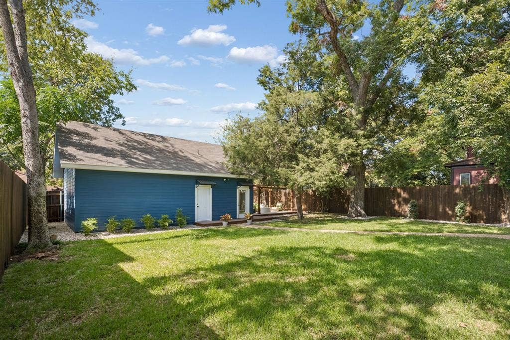 4915 Junius Street, Dallas, TX 75214 4915 Junius Street, Dallas, TX 75214